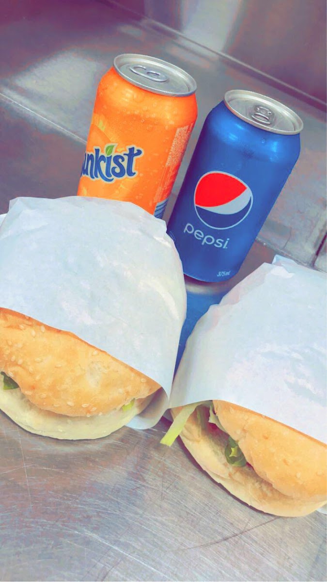 Pizza Club Craigieburn-8